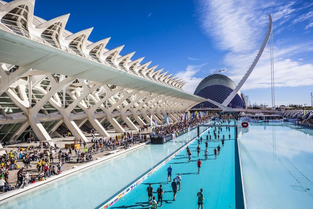 Apartamento Para 4 Personas En El Centro De Valencia, Plaza El Pilar エクステリア 写真